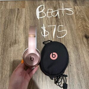 Beats Solo 3 Rose Gold Wireless Headphones